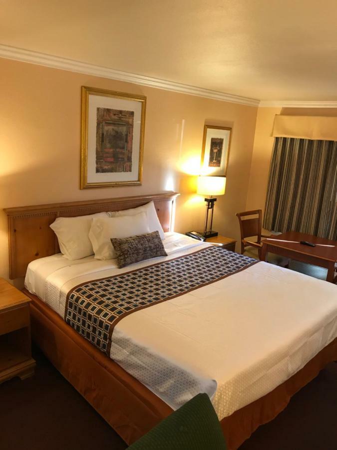 Sands Motel Riverside Esterno foto