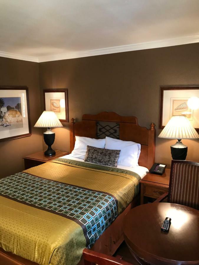 Sands Motel Riverside Esterno foto